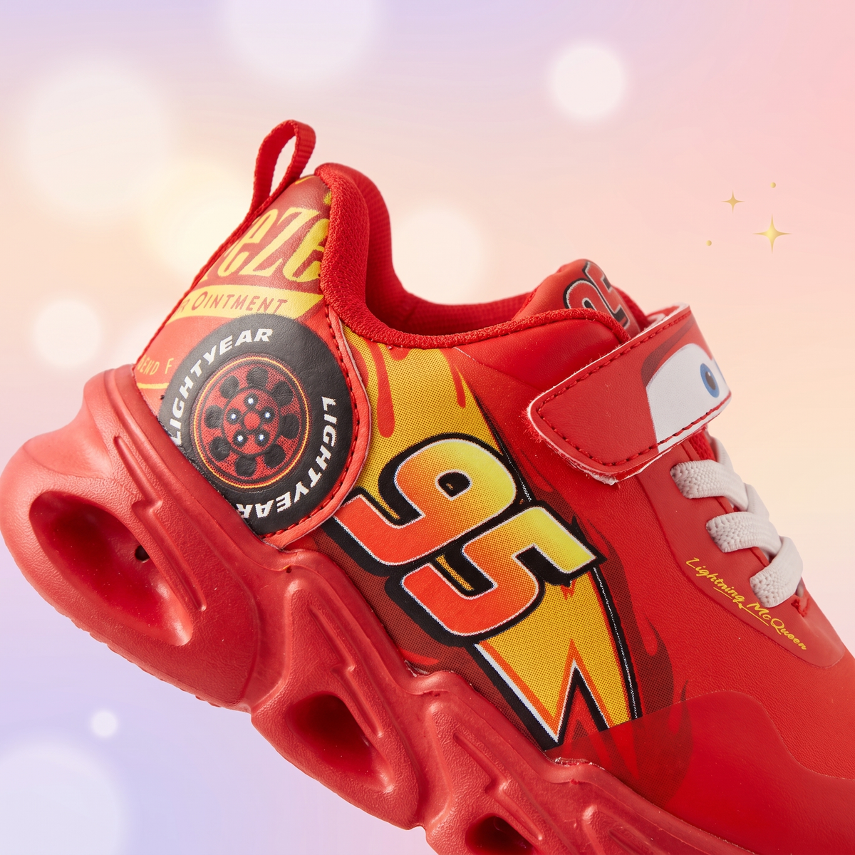 Pantofi sport Disney Cars Lightning McQueen cu LED, băieți - foto boutique Mini Magic Kids